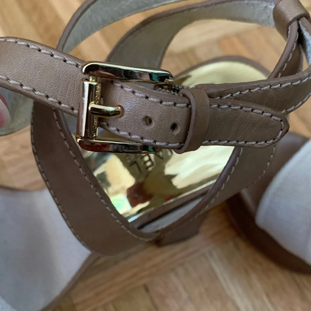 Michael Kors Neutral Platform Block Heel Women’s Size 7.5 - Picture 8 of 14